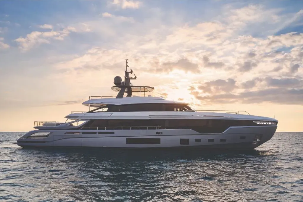 2025 Azimut Grande Trideck