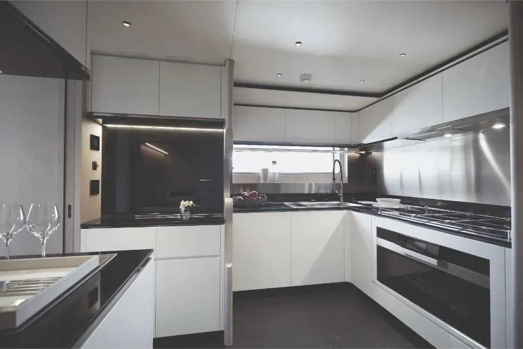 2025 Azimut Grande Trideck Image Thumbnail #37
