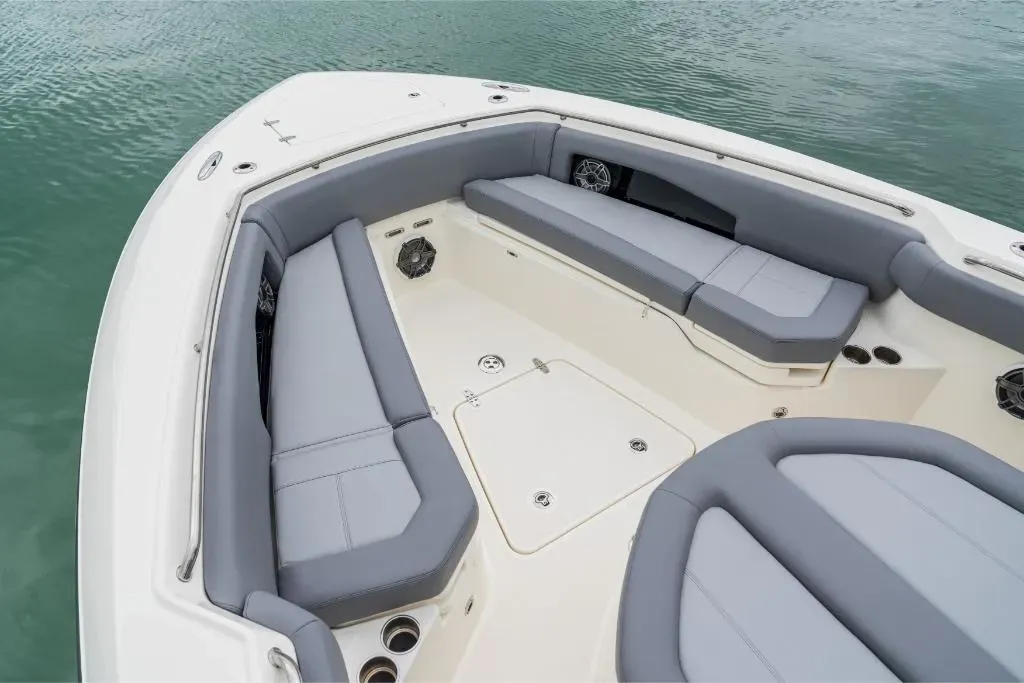 2025 Boston Whaler 360 Outrage Image Thumbnail #25