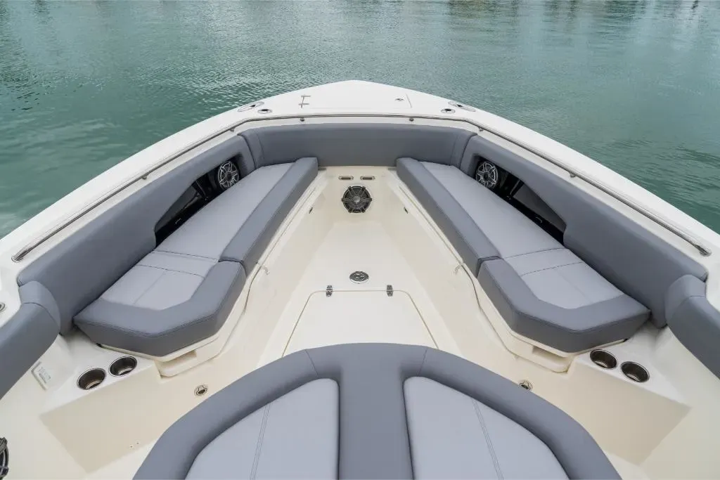 2025 Boston Whaler 360 Outrage Image Thumbnail #27