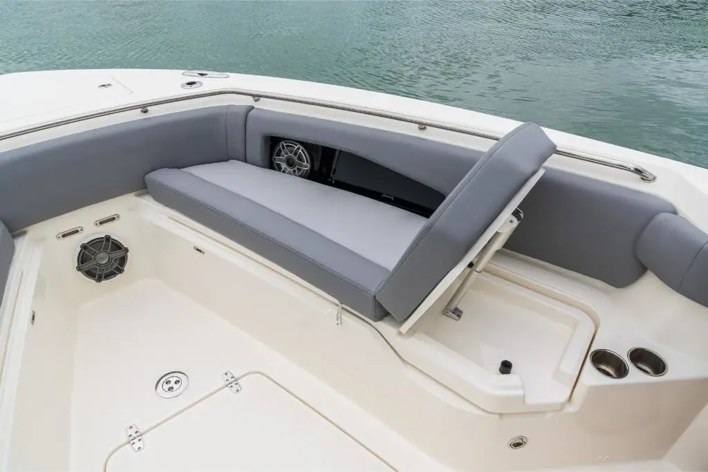 2025 Boston Whaler 360 Outrage Image Thumbnail #28