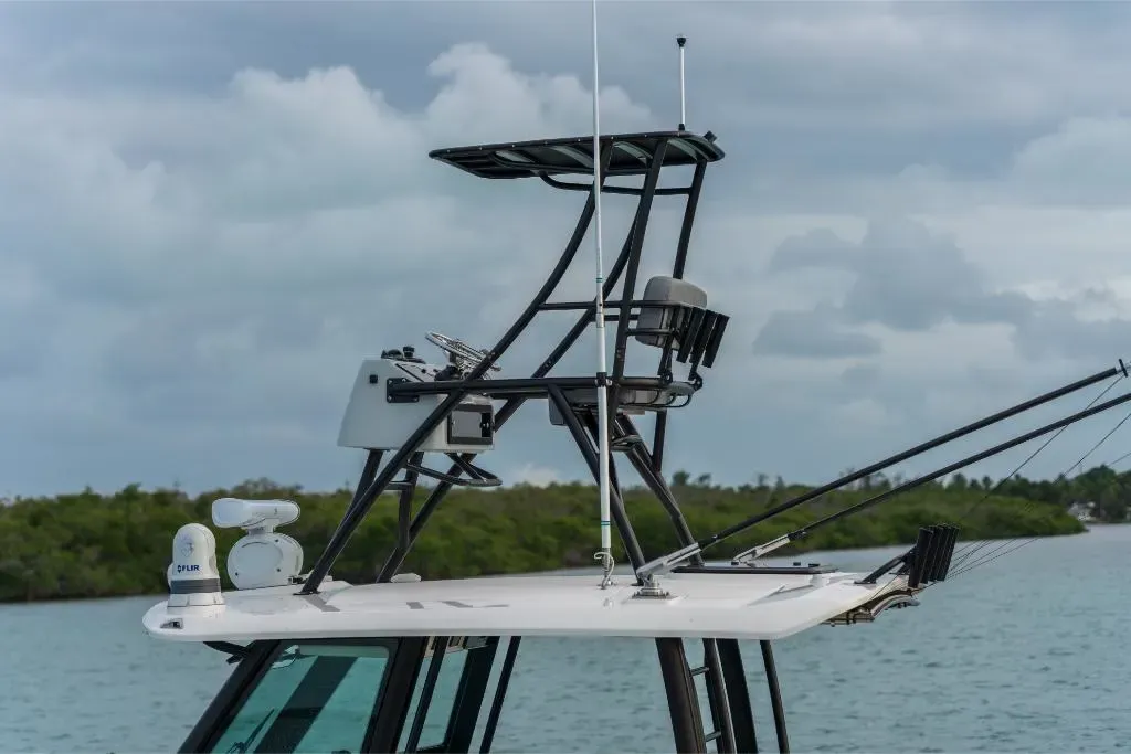 2025 Boston Whaler 360 Outrage Image Thumbnail #36