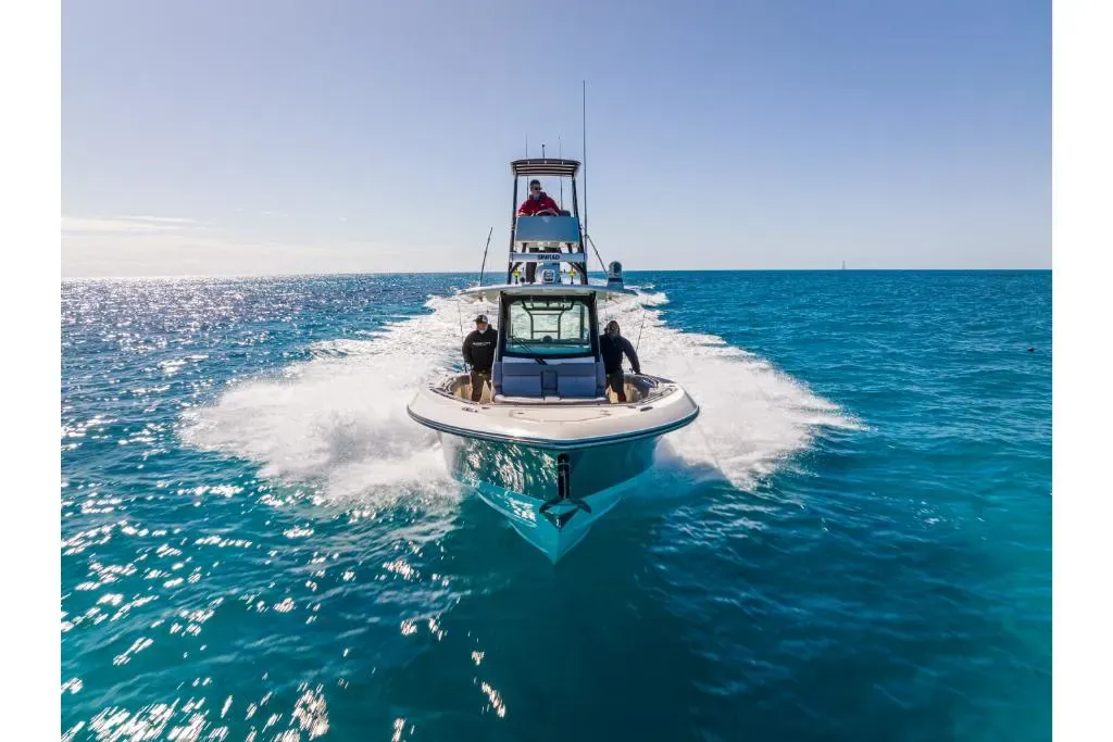 2025 Boston Whaler 360 Outrage Image Thumbnail #3