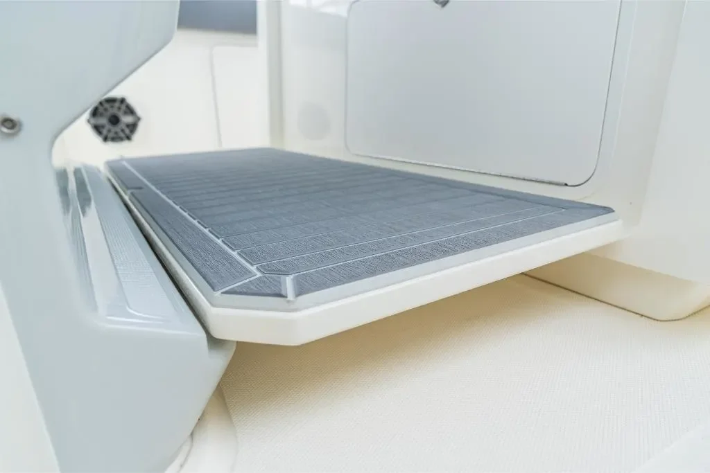 2026 Boston Whaler 360 Outrage Image Thumbnail #21