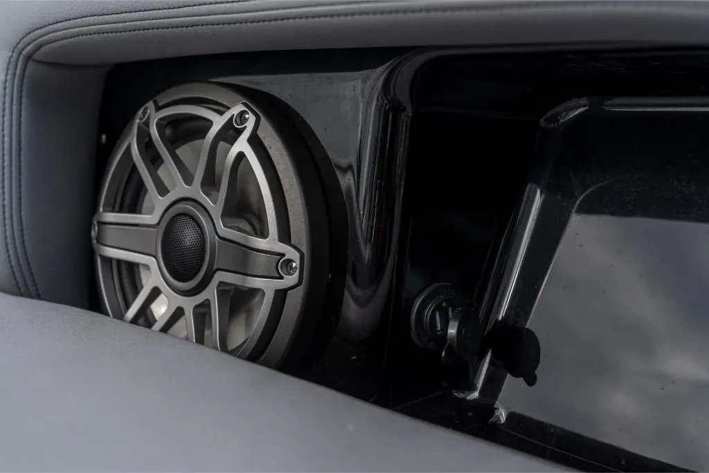 2026 Boston Whaler 360 Outrage Image Thumbnail #32