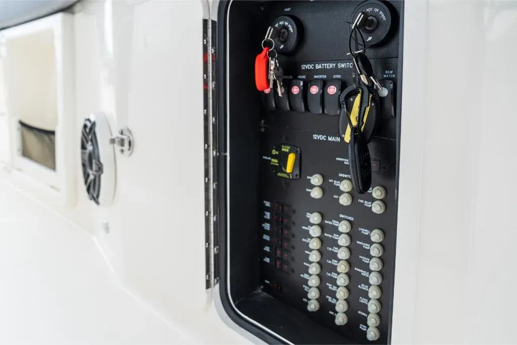 2026 Boston Whaler 360 Outrage Image Thumbnail #81