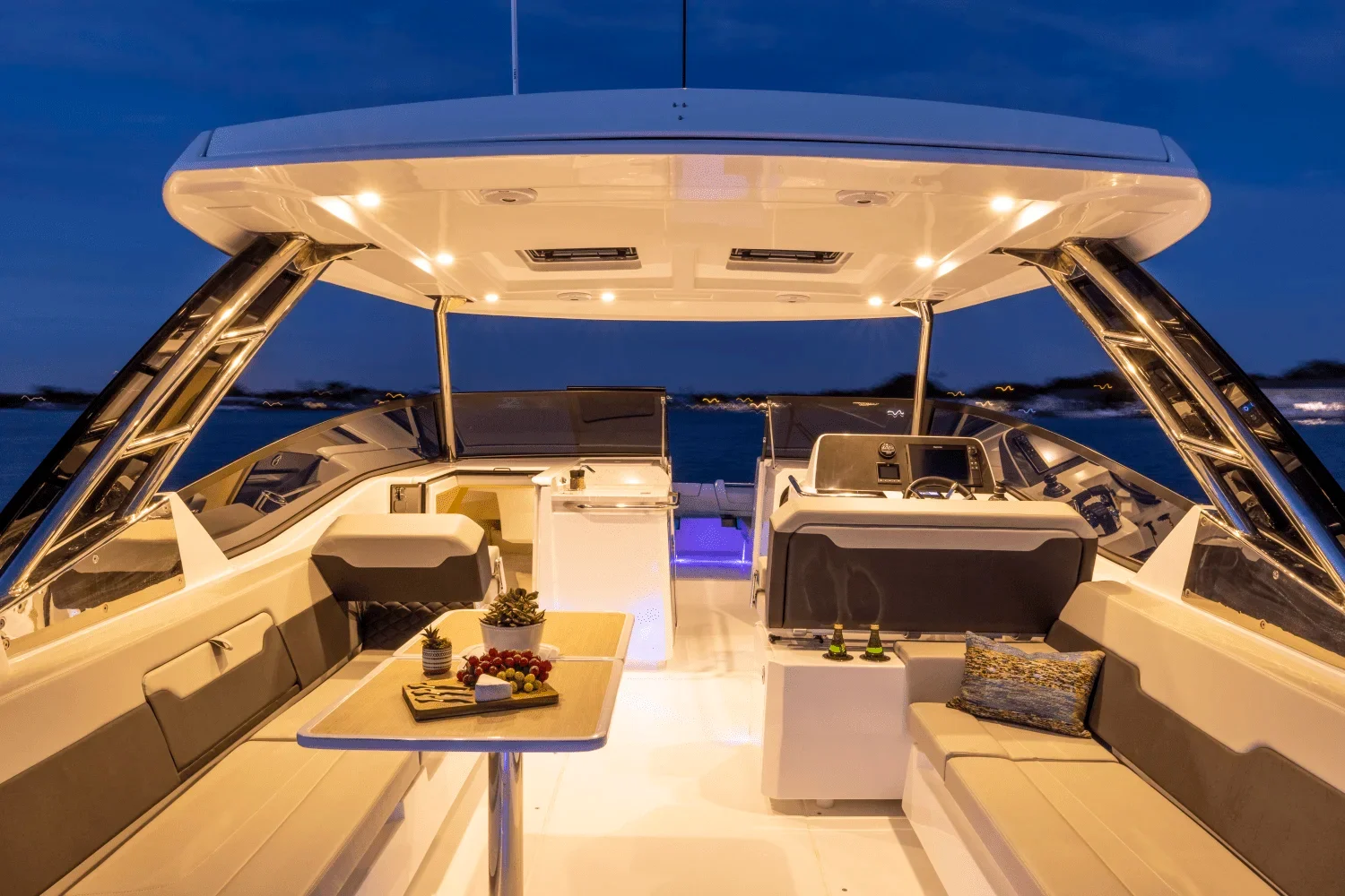 2026 Aquila 32 Sport Image Thumbnail #5