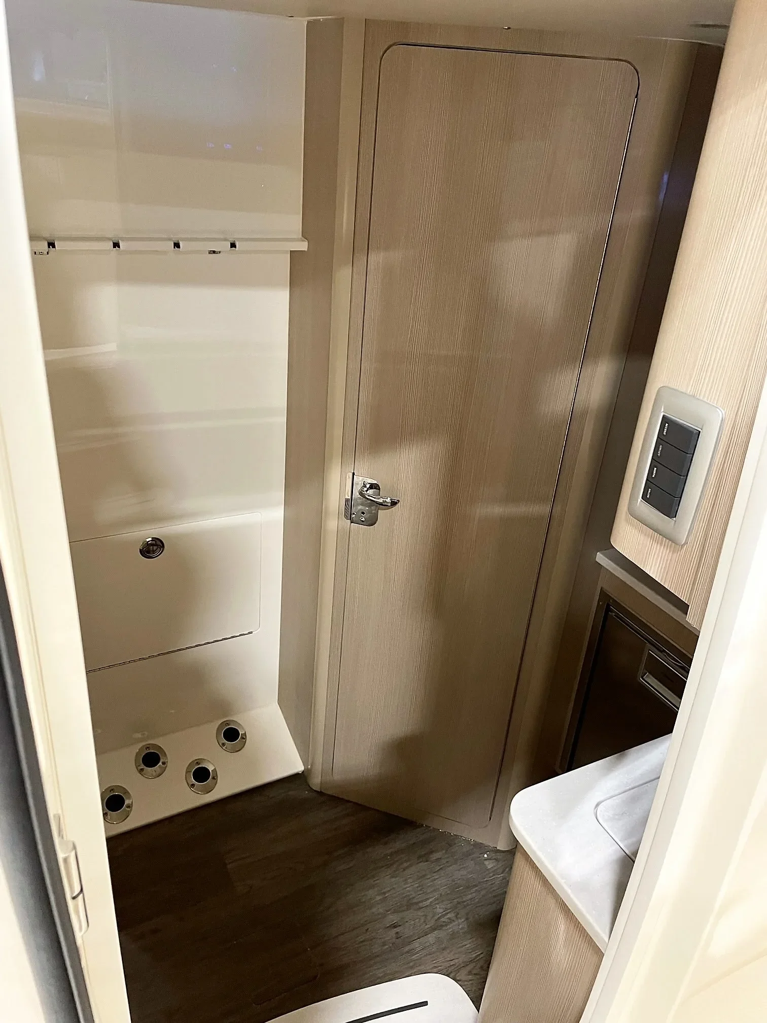 2026 Scout 400 LXF Li-Ion Image Thumbnail #49