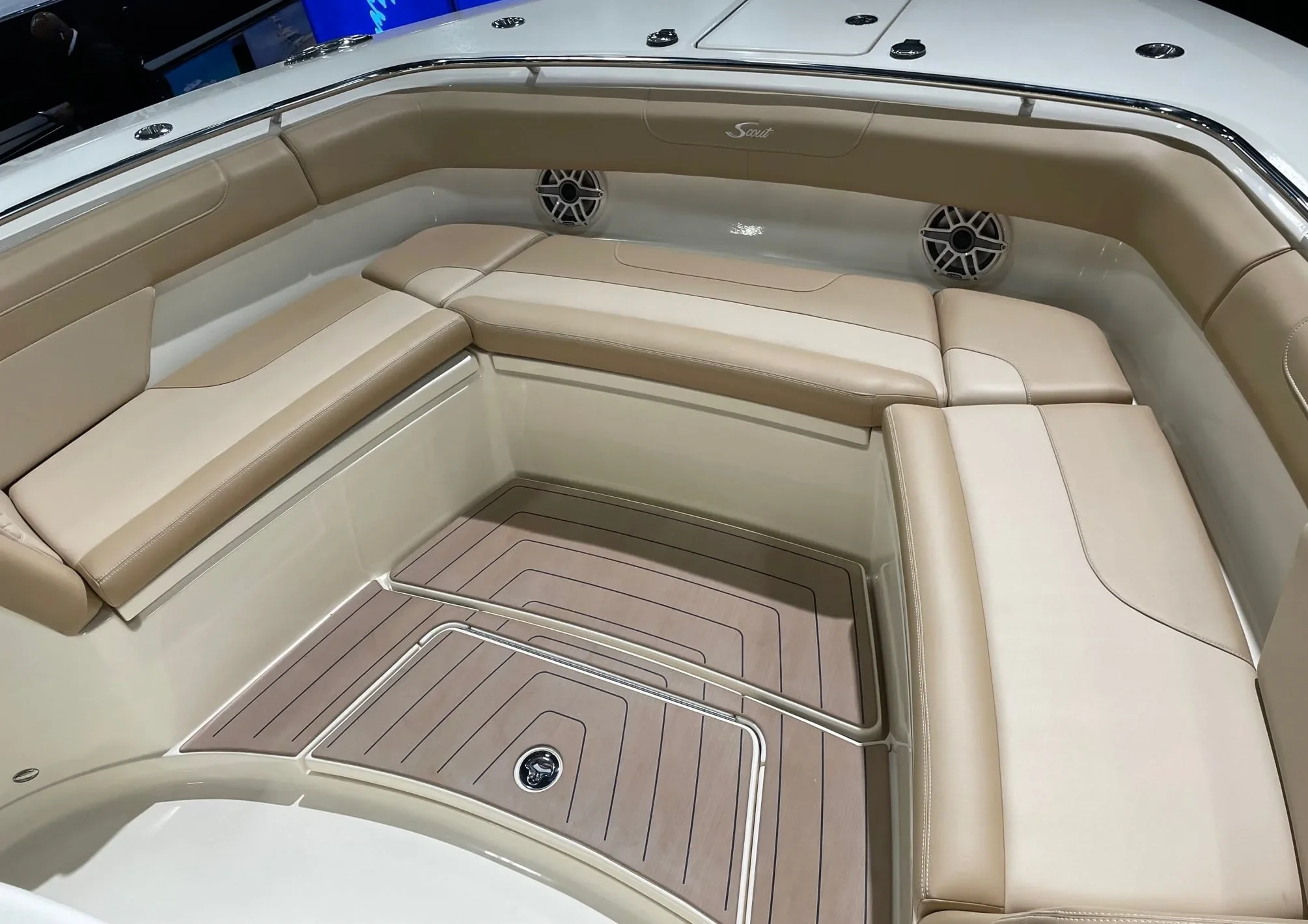 2026 Scout 400 LXF Li-Ion Image Thumbnail #46