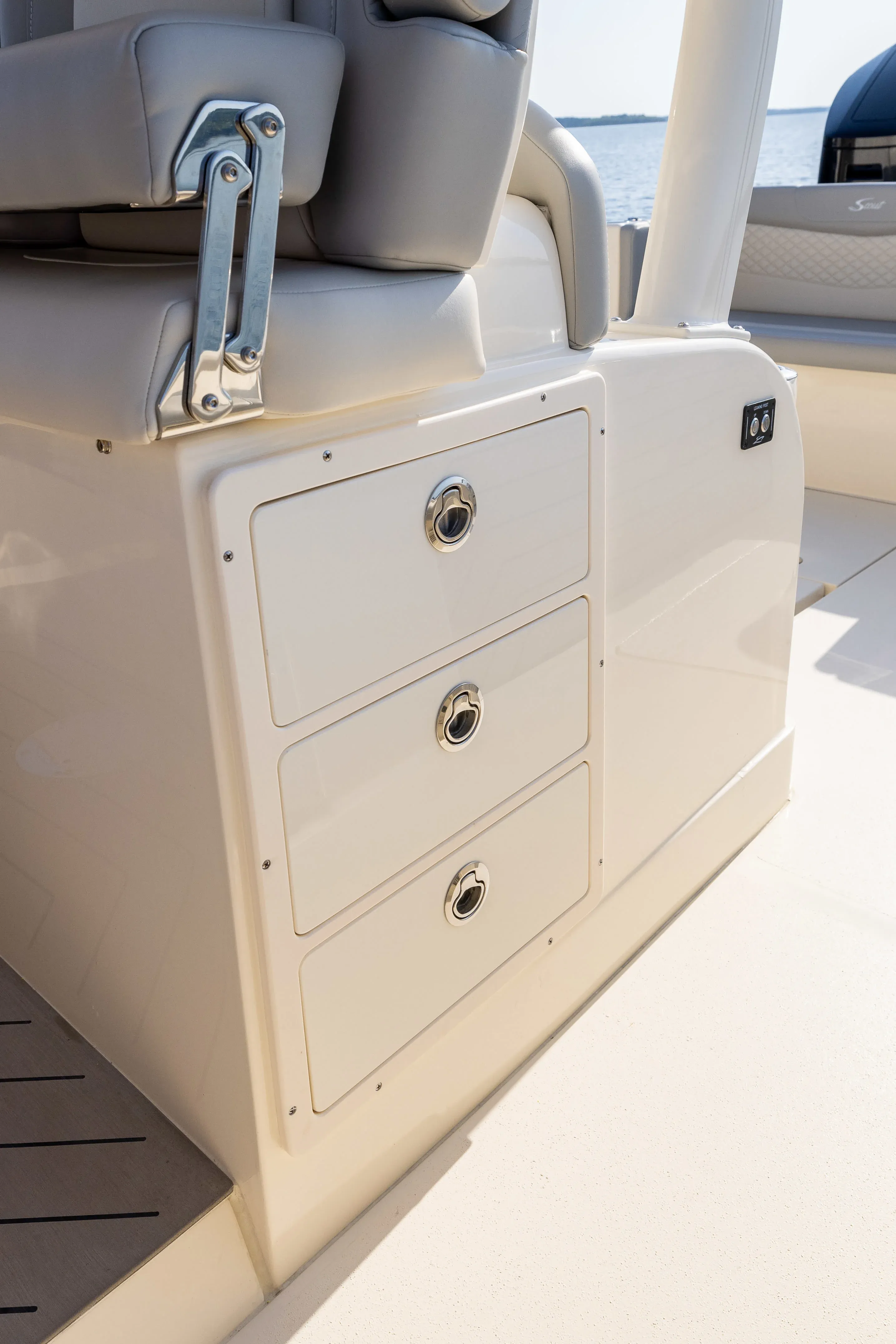 2025 Scout 400 LXF Image Thumbnail #22