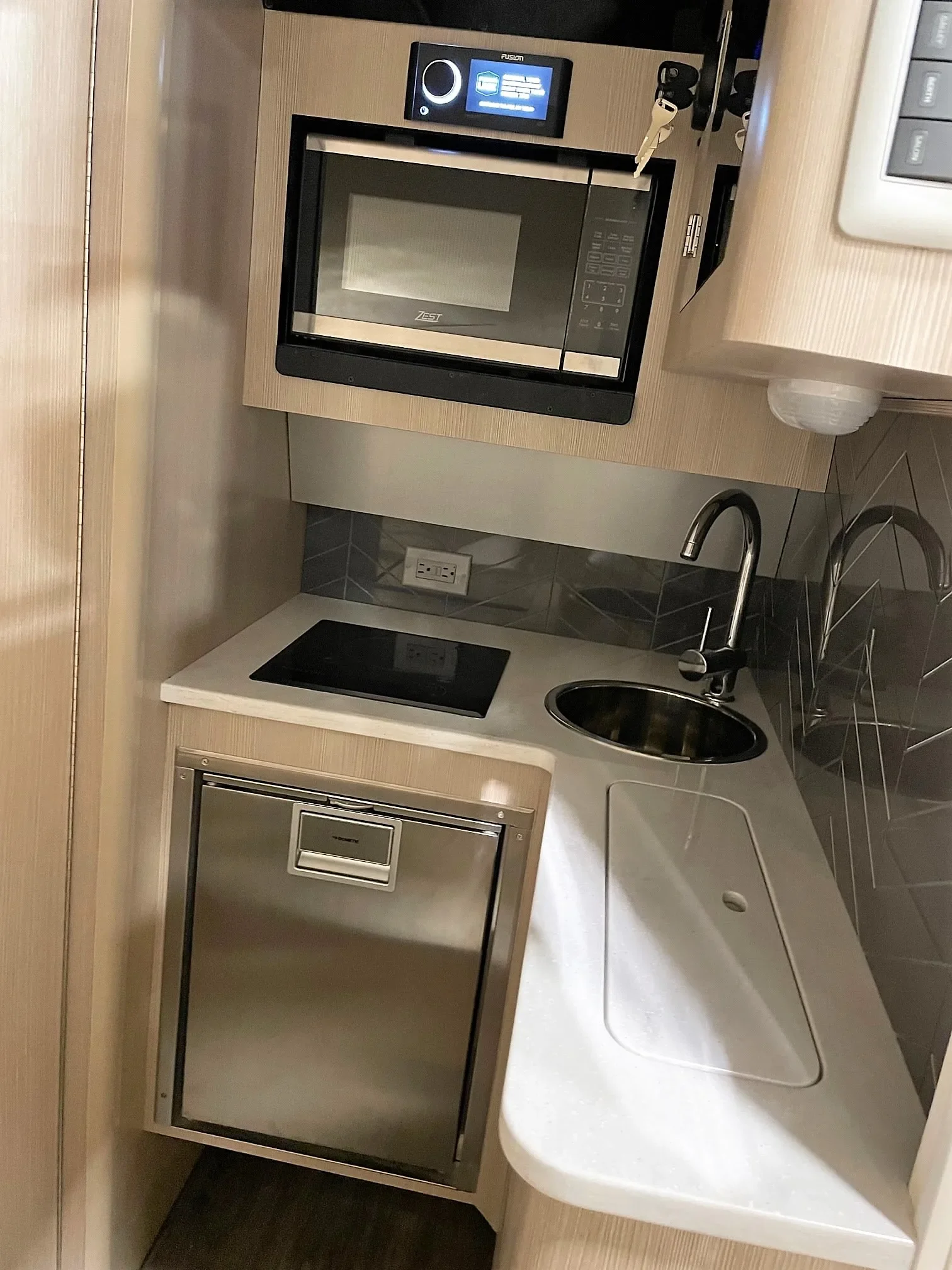 2026 Scout 400 LXF Li-Ion Image Thumbnail #50