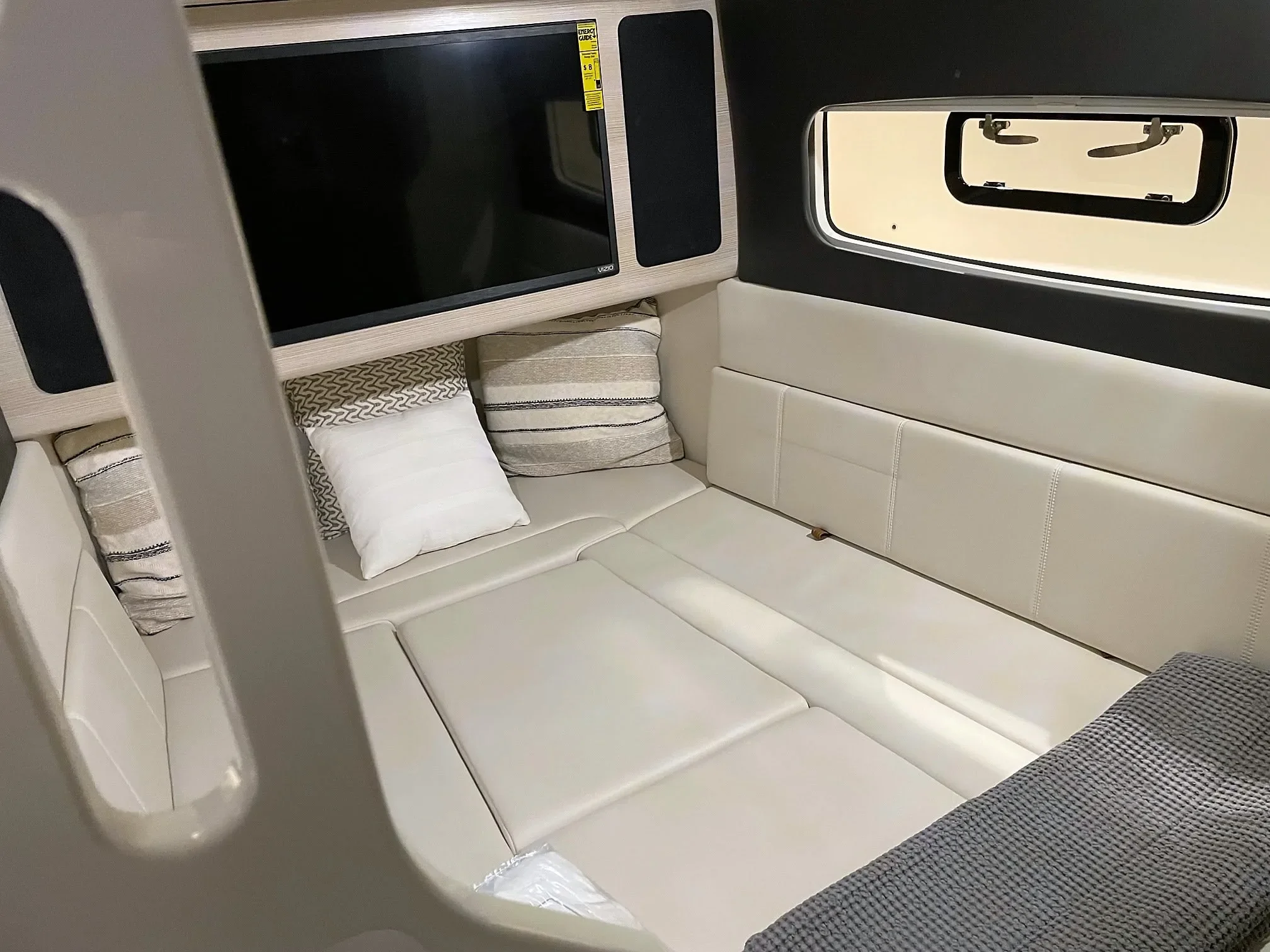 2026 Scout 400 LXF Li-Ion Image Thumbnail #55