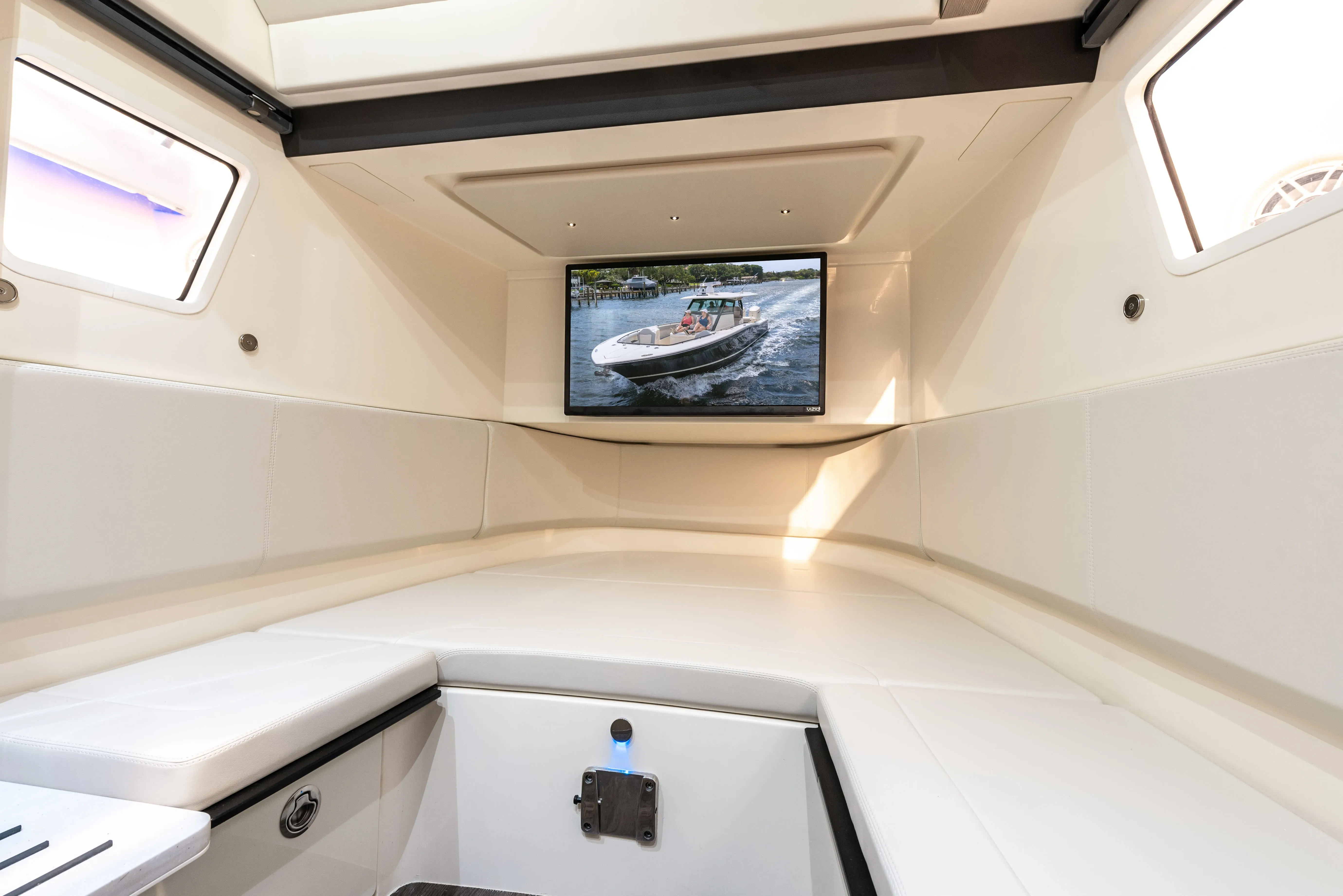 2025 Scout 377 LXF Image Thumbnail #38