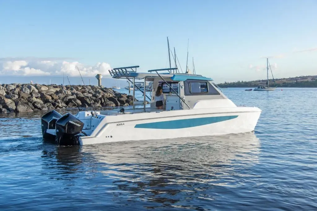 2025 Aquila 28 Molokai Cuddy Image Thumbnail #3