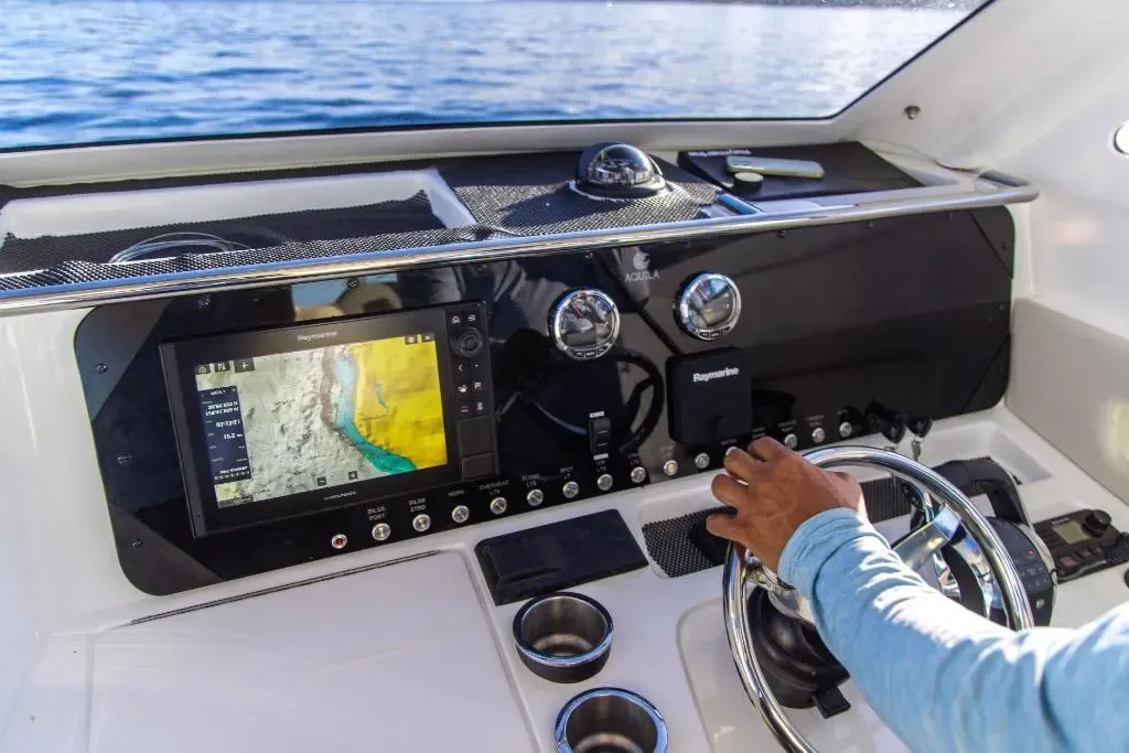 2025 Aquila 28 Molokai Cuddy Image Thumbnail #19