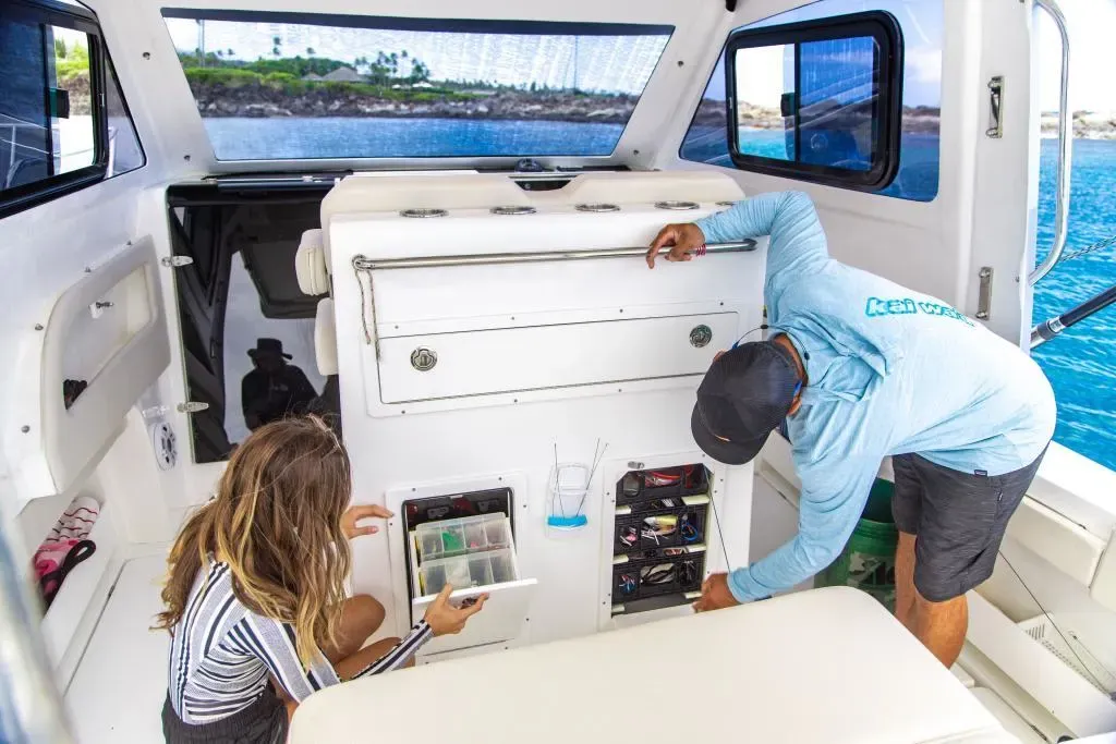 2025 Aquila 28 Molokai Cuddy Image Thumbnail #26