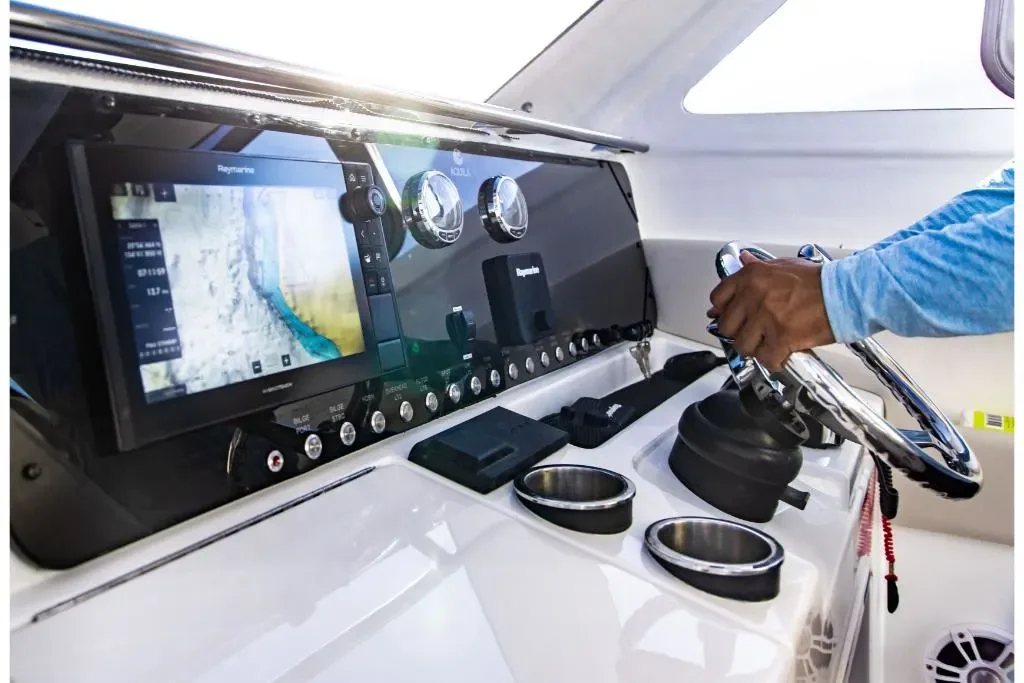 2026 Aquila 28 Molokai Cuddy Image Thumbnail #16