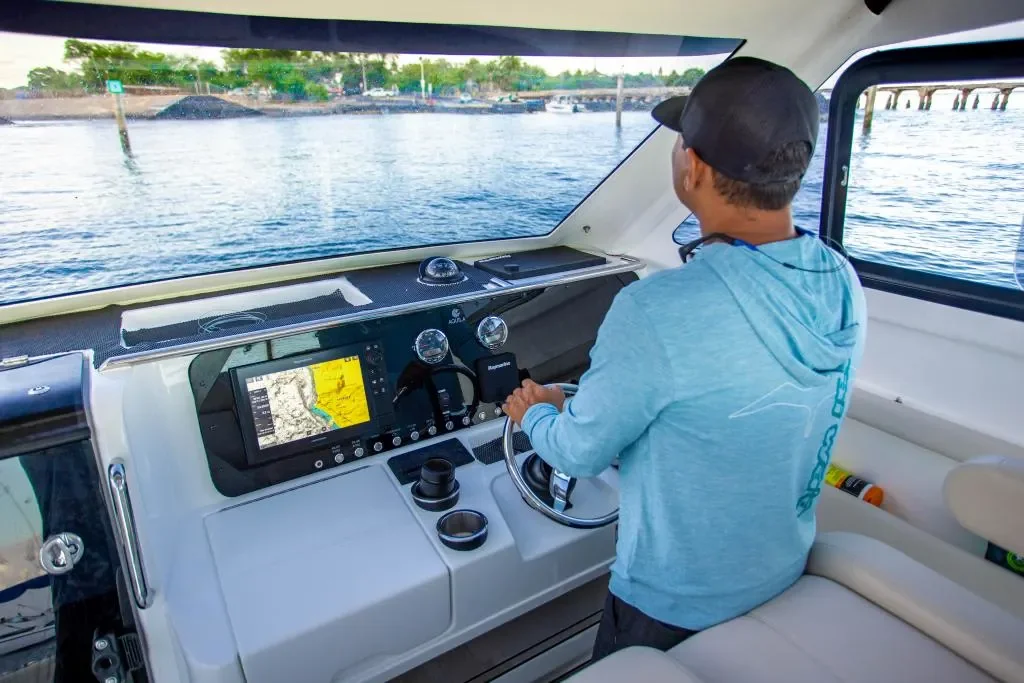 2026 Aquila 28 Molokai Cuddy Image Thumbnail #15