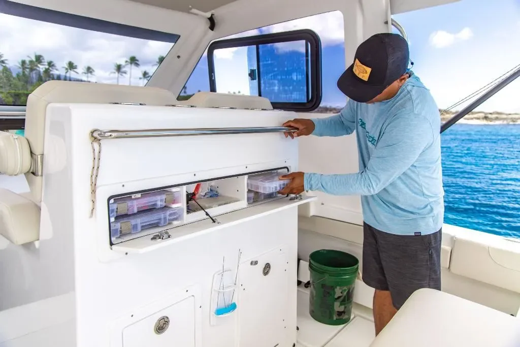 2026 Aquila 28 Molokai Cuddy Image Thumbnail #24