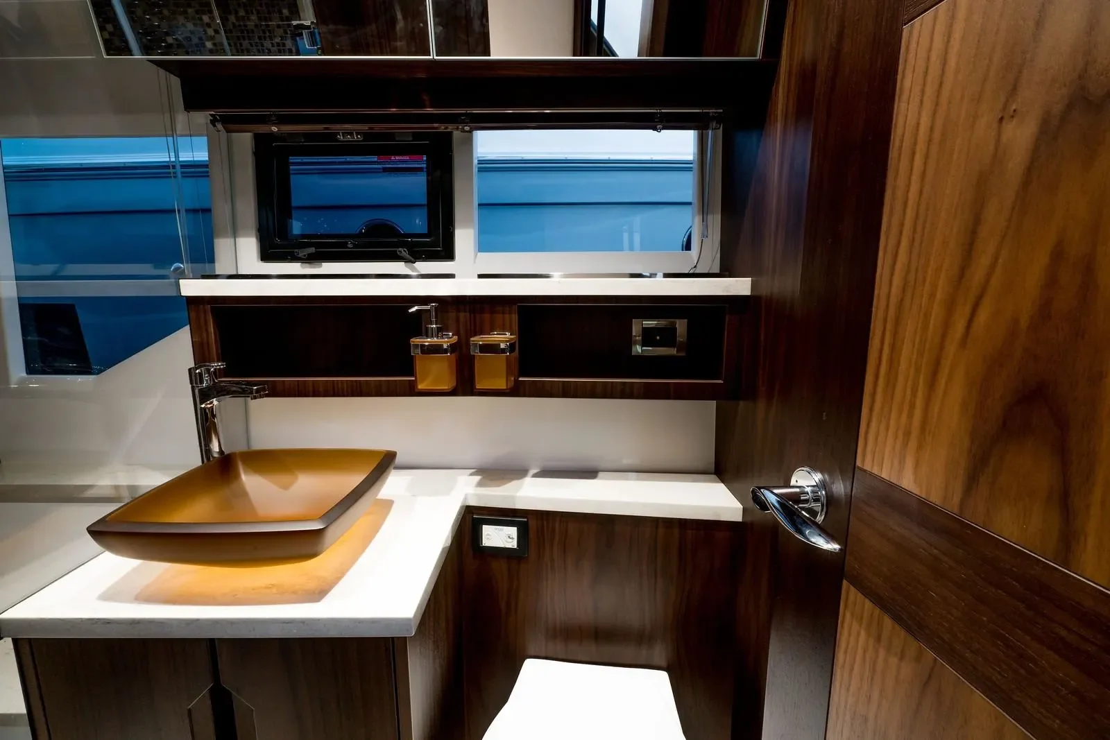 2026 Galeon 510 SKY Image Thumbnail #32