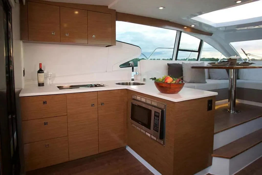 2026 Cruisers Yachts 46 Cantius Image Thumbnail #9