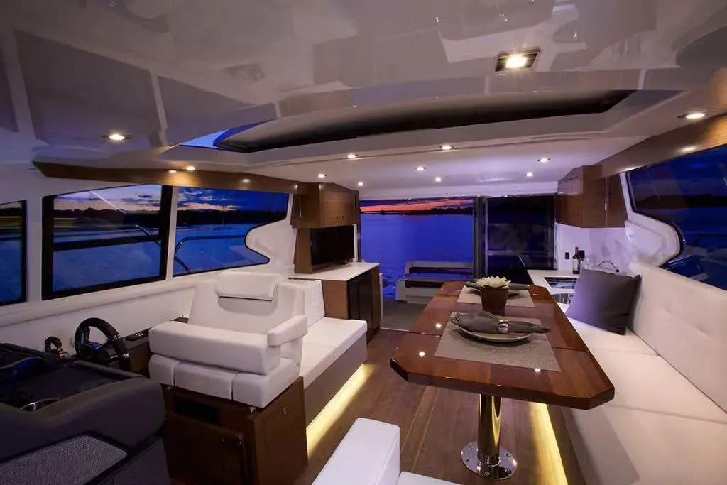2026 Cruisers Yachts 46 Cantius Image Thumbnail #6