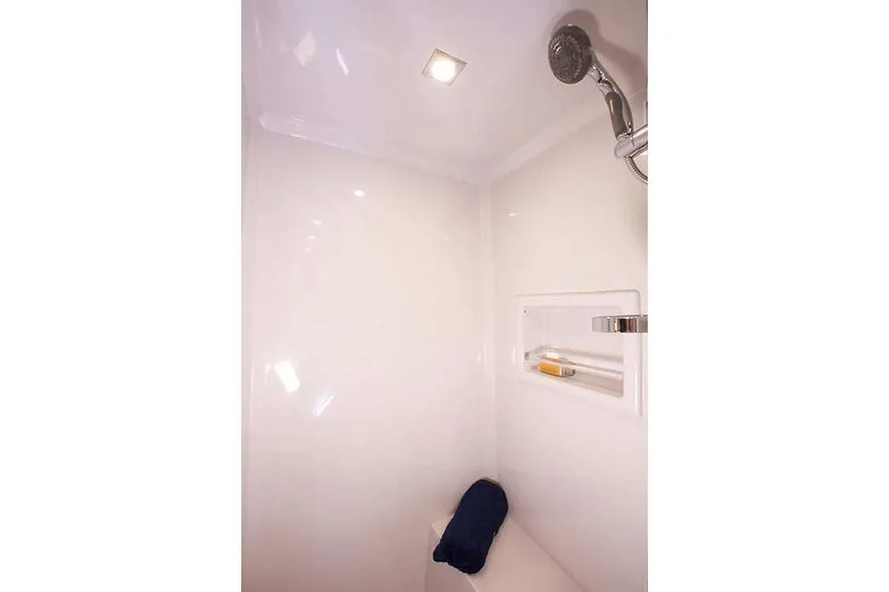 2026 Cruisers Yachts 46 Cantius Image Thumbnail #13