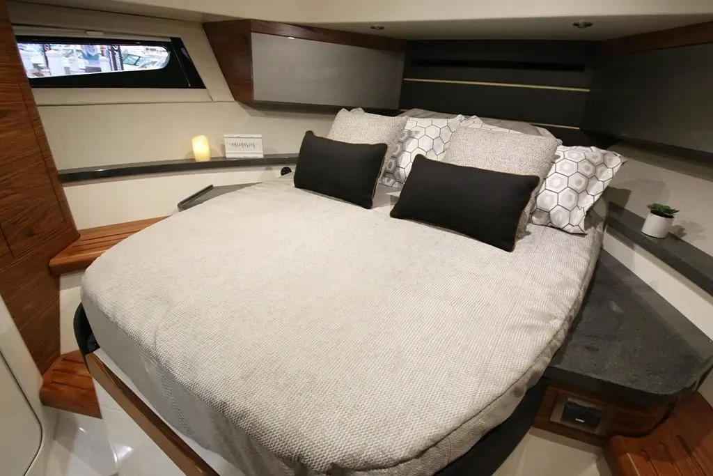 2025 Boston Whaler 405 Conquest Image Thumbnail #56