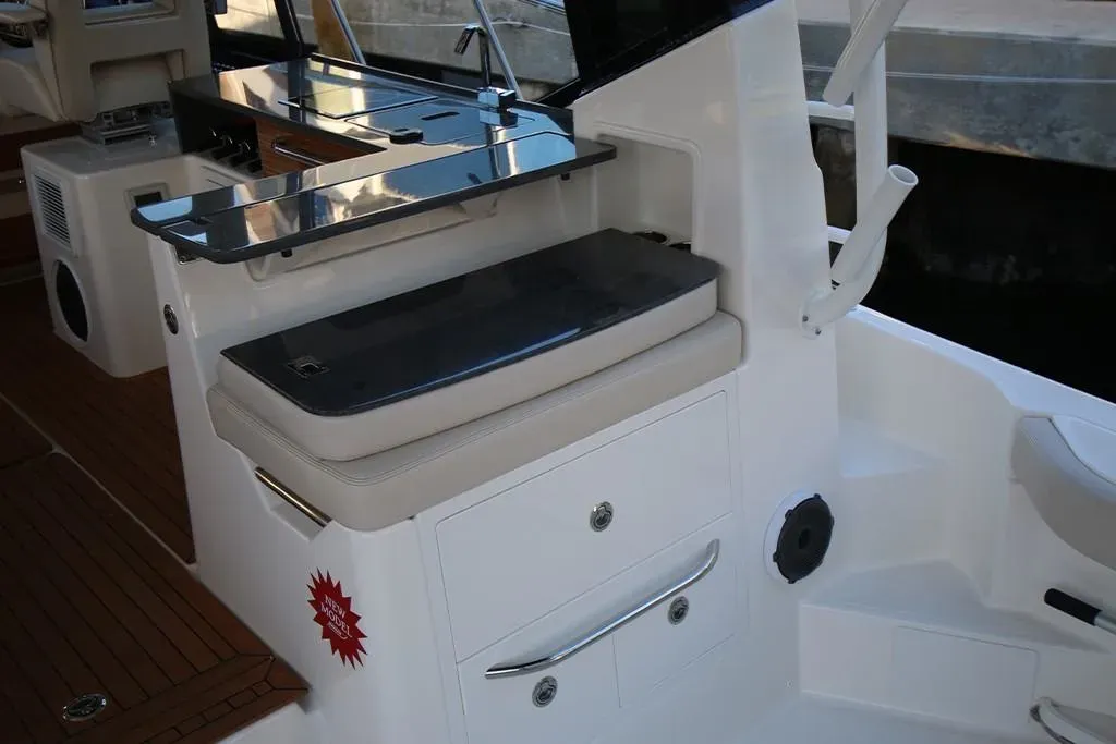 2025 Boston Whaler 405 Conquest Image Thumbnail #57