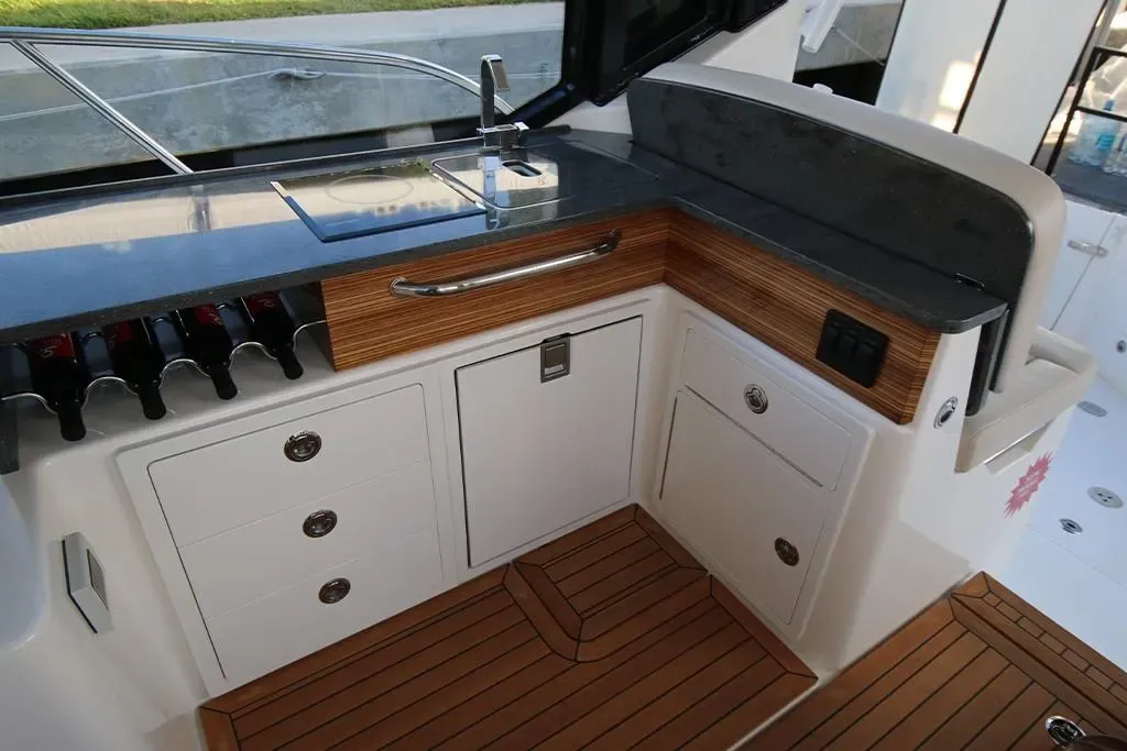 2025 Boston Whaler 405 Conquest Image Thumbnail #63