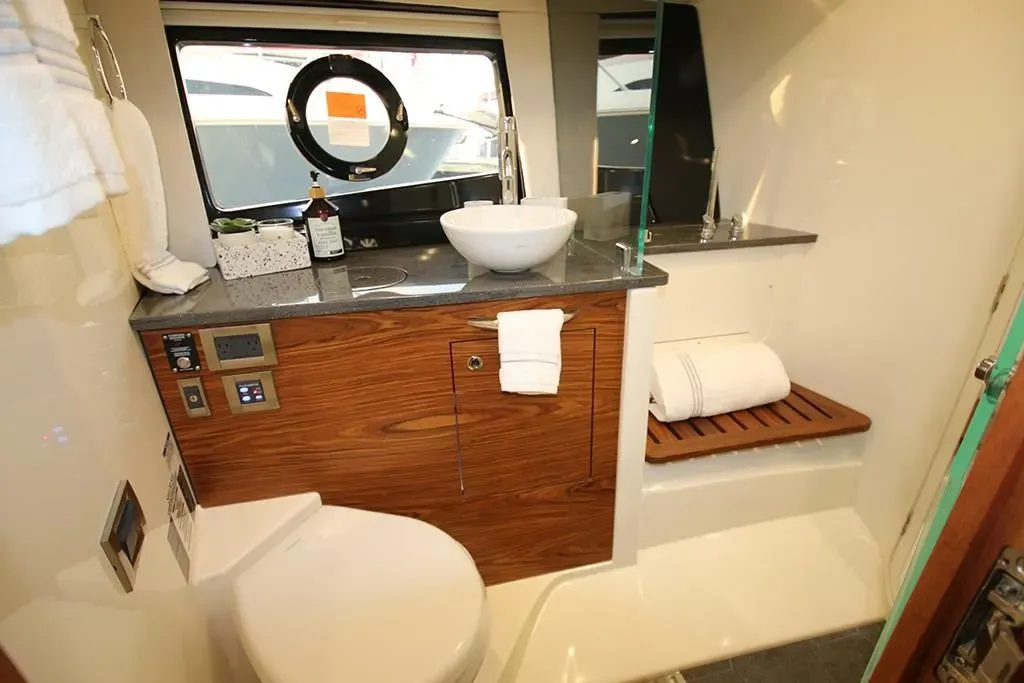 2025 Boston Whaler 405 Conquest Image Thumbnail #66