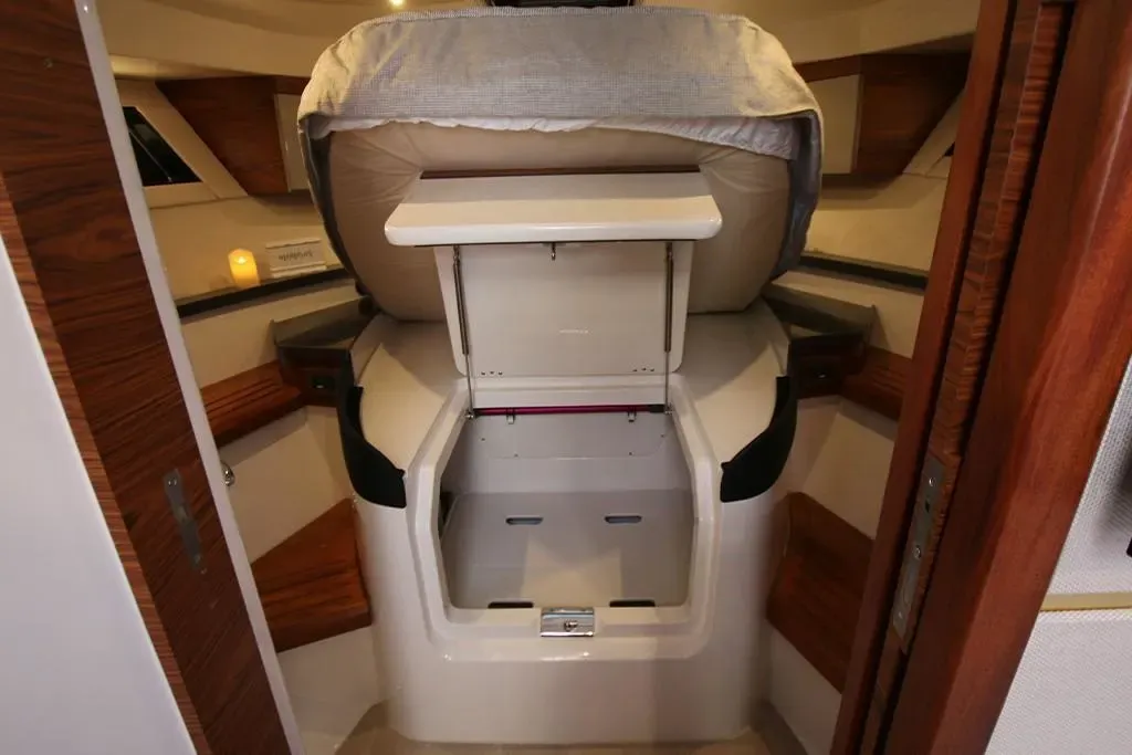 2025 Boston Whaler 405 Conquest Image Thumbnail #74