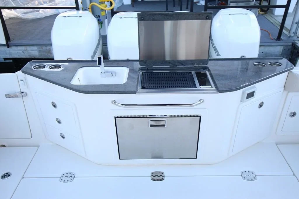 2026 Boston Whaler 405 Conquest Image Thumbnail #59