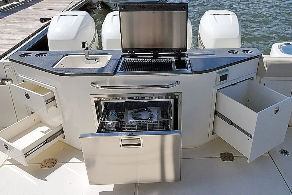 2026 Boston Whaler 405 Conquest Image Thumbnail #48