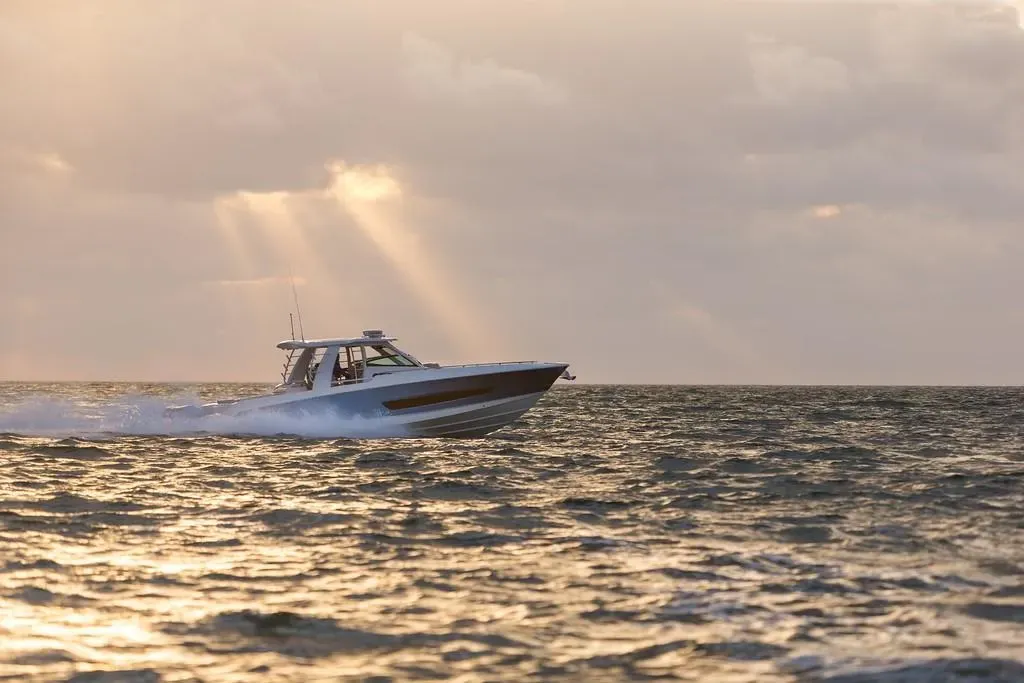 2025 Boston Whaler 420 Outrage Image Thumbnail #20