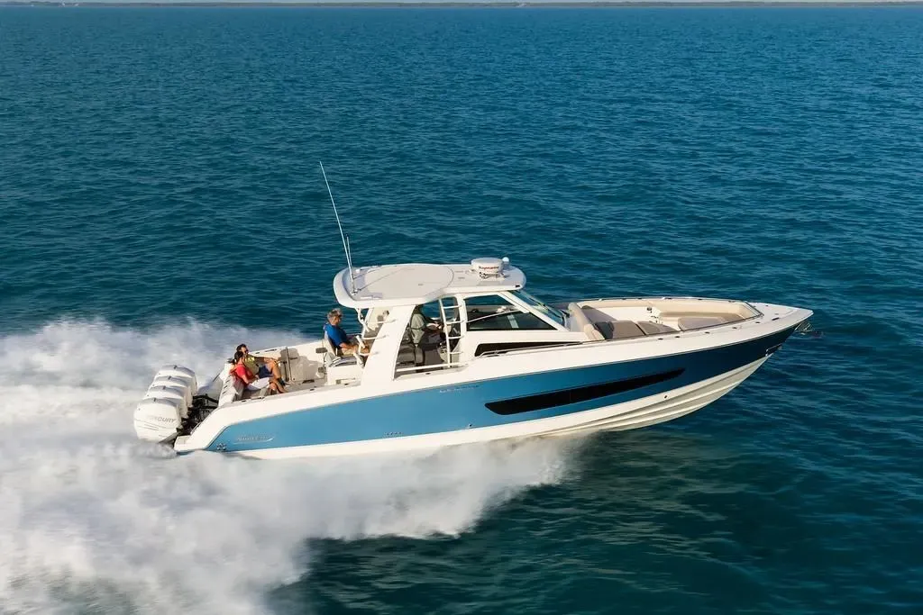2025 Boston Whaler 420 Outrage Image Thumbnail #42