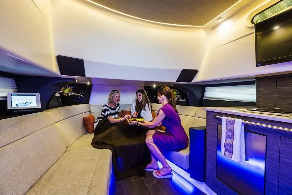 2026 Boston Whaler 420 Outrage Image Thumbnail #30