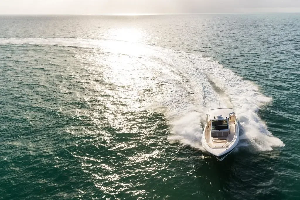 2026 Boston Whaler 420 Outrage Image Thumbnail #46