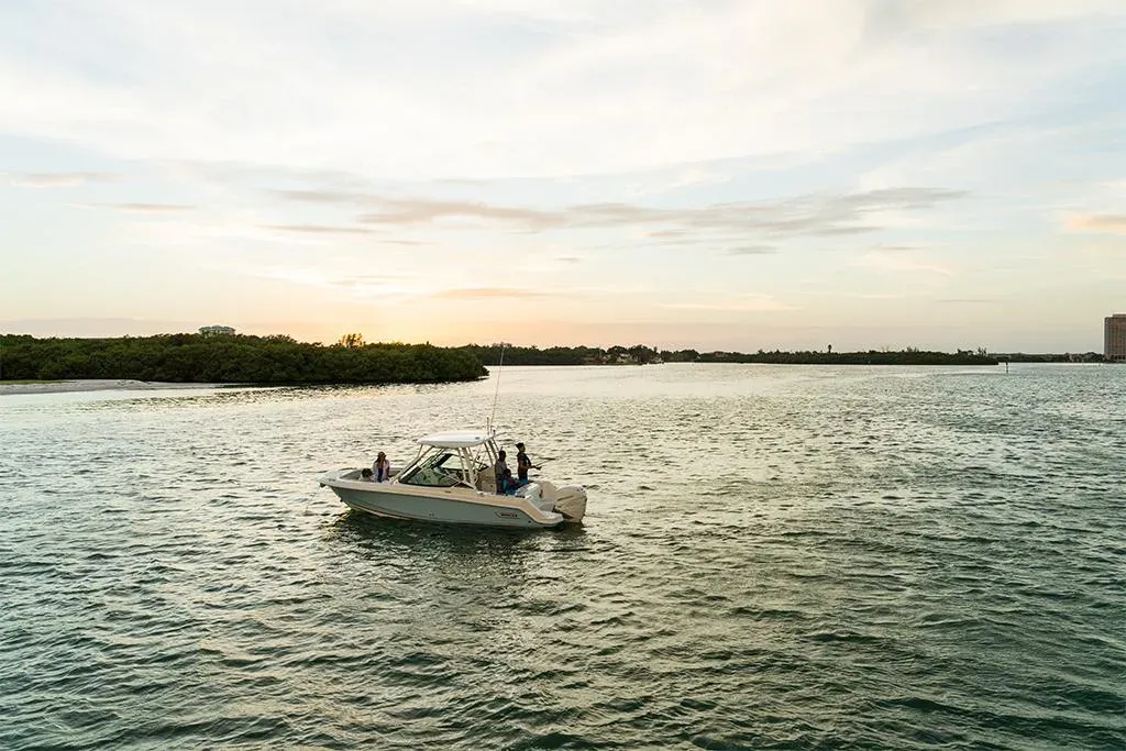 2026 Boston Whaler 240 Vantage Image Thumbnail #31