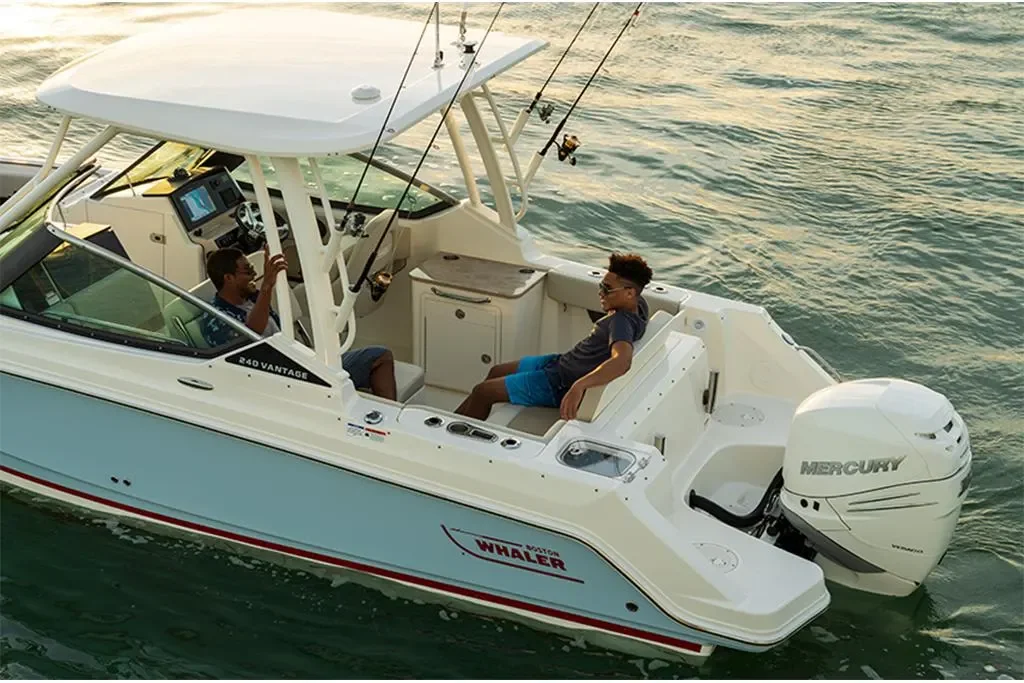 2026 Boston Whaler 240 Vantage Image Thumbnail #7