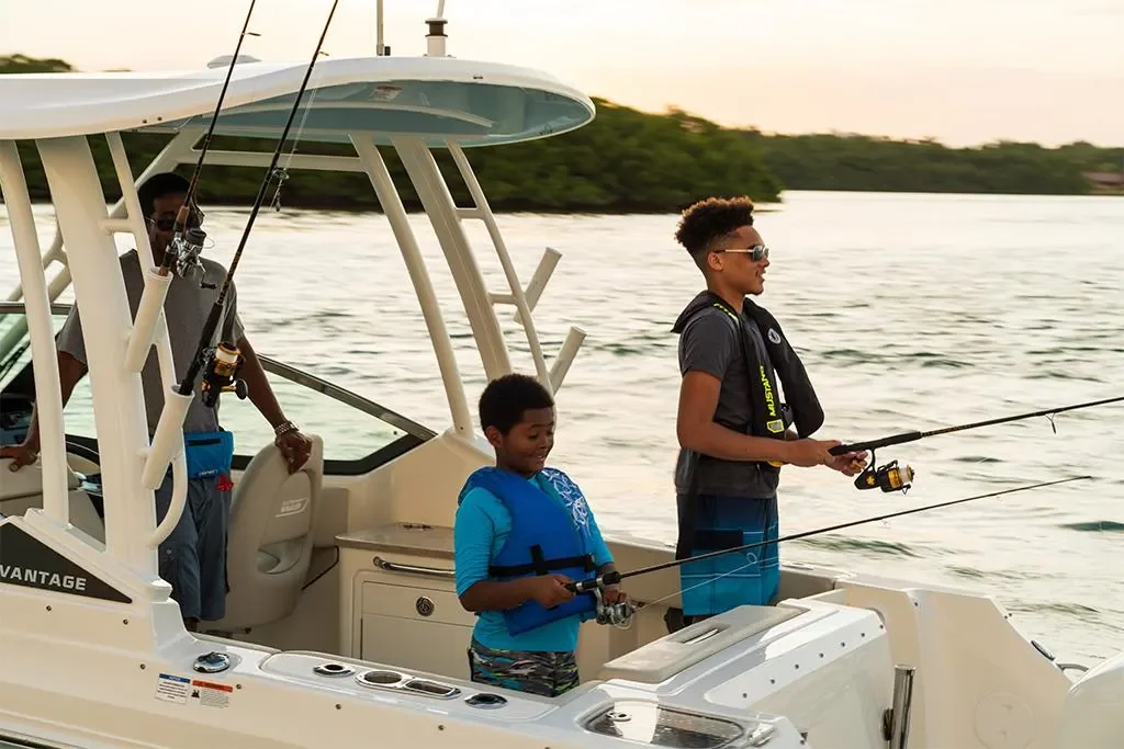 2026 Boston Whaler 240 Vantage Image Thumbnail #25