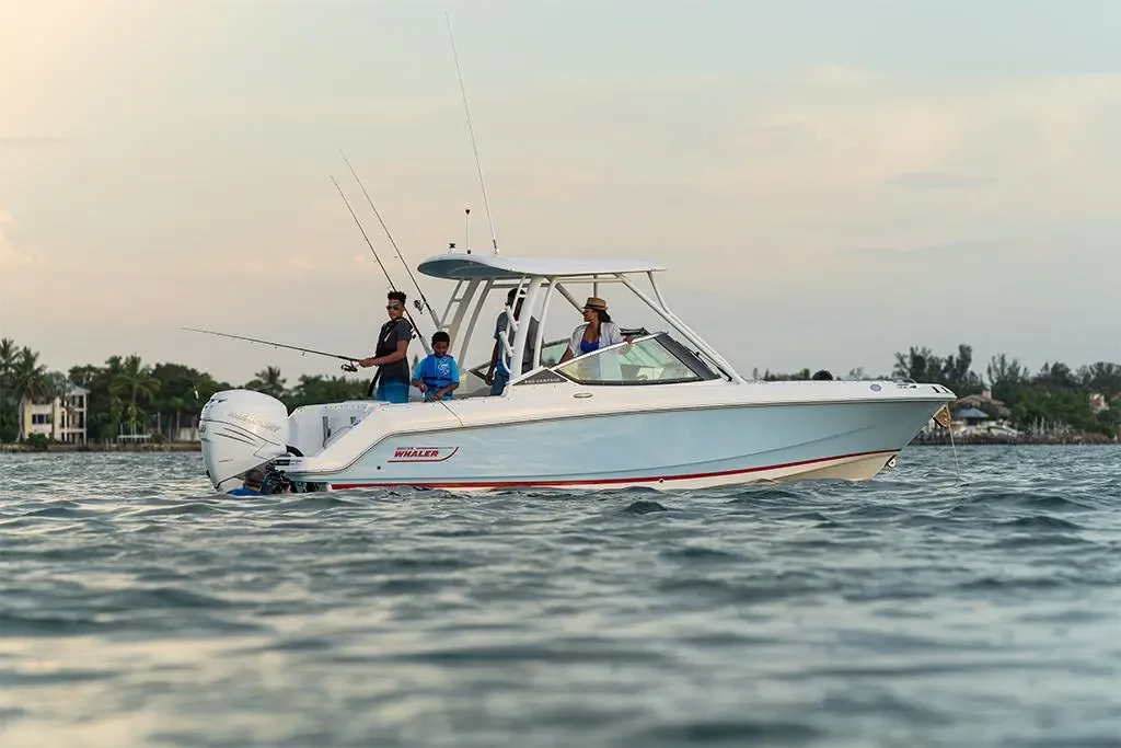 2026 Boston Whaler 240 Vantage Image Thumbnail #18