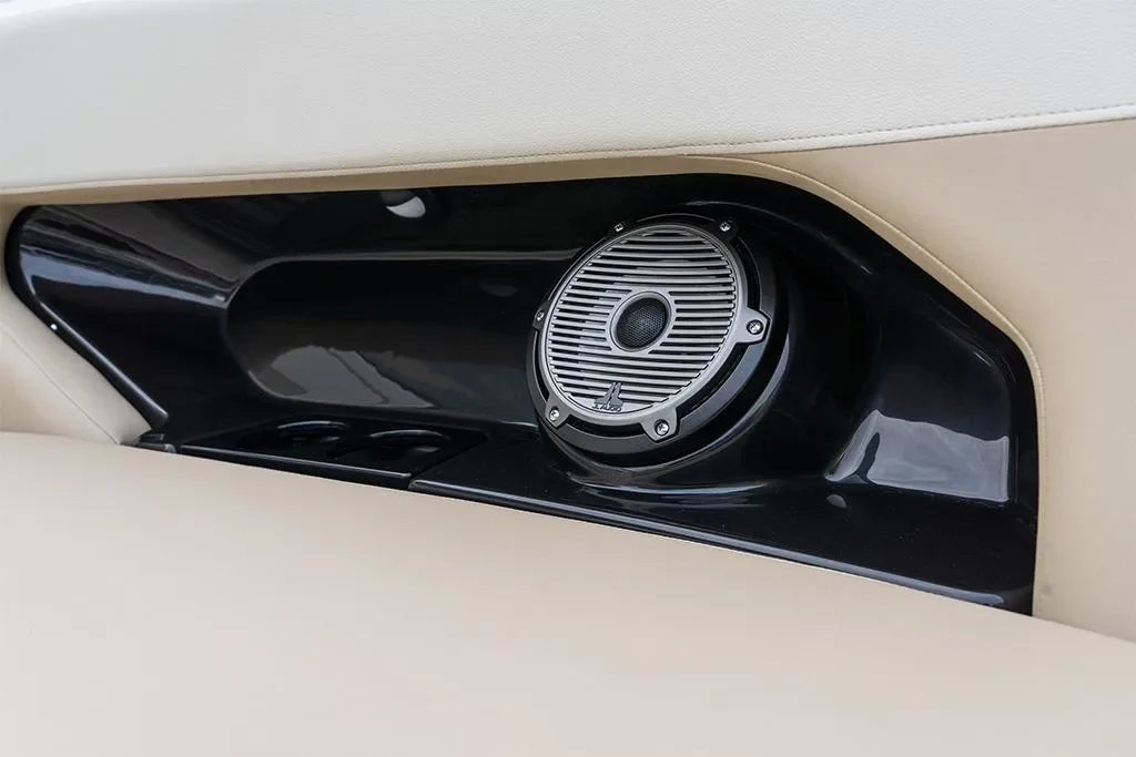 2026 Boston Whaler 240 Vantage Image Thumbnail #90