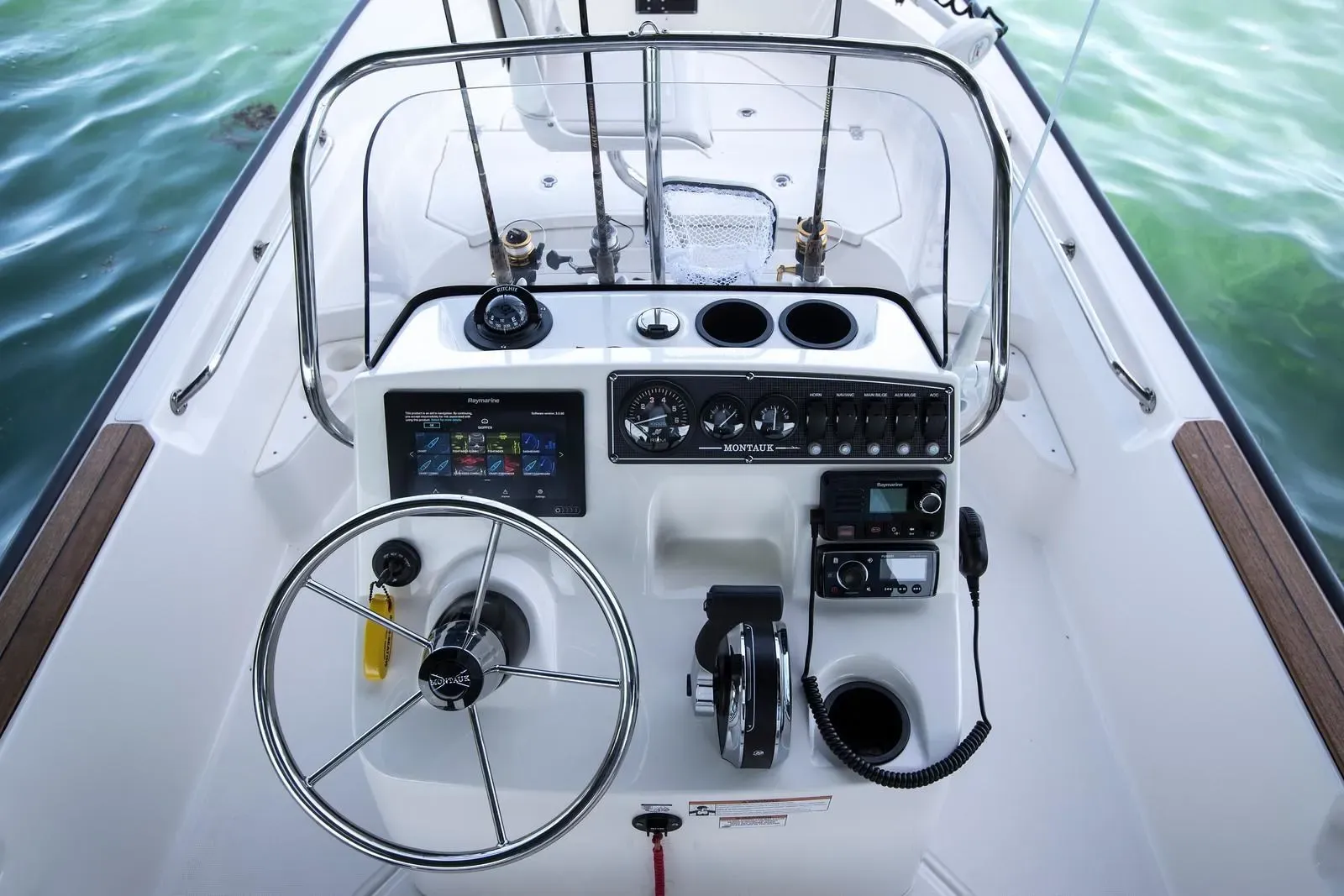 2025 Boston Whaler 170 Montauk Image Thumbnail #7