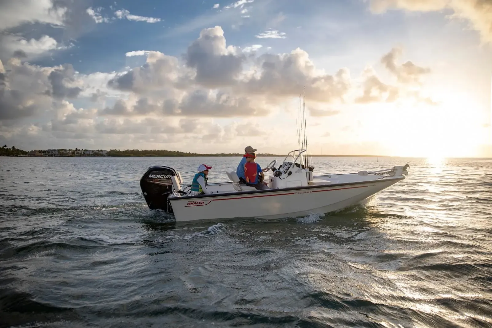2025 Boston Whaler 170 Montauk Image Thumbnail #0