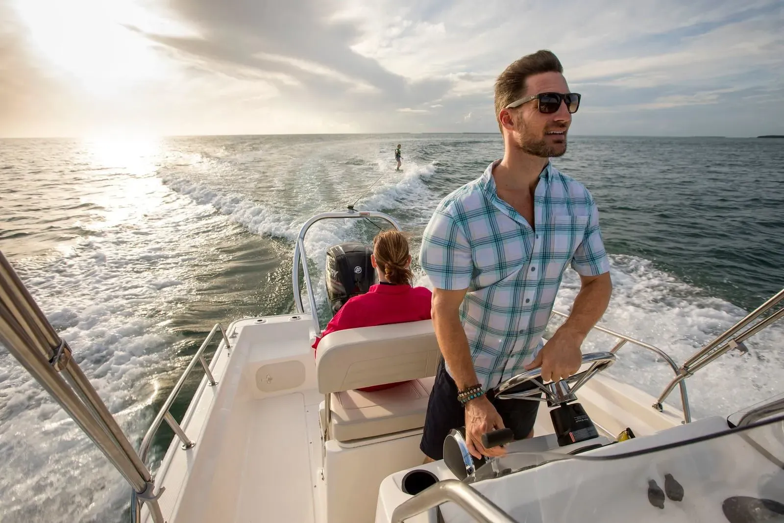 2025 Boston Whaler 170 Montauk Image Thumbnail #4
