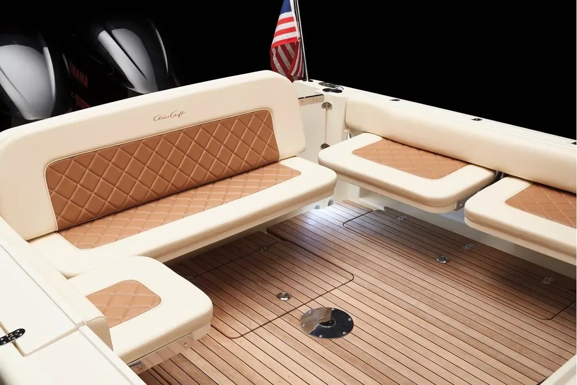 2025 Chris-Craft Calypso 32 Image Thumbnail #12
