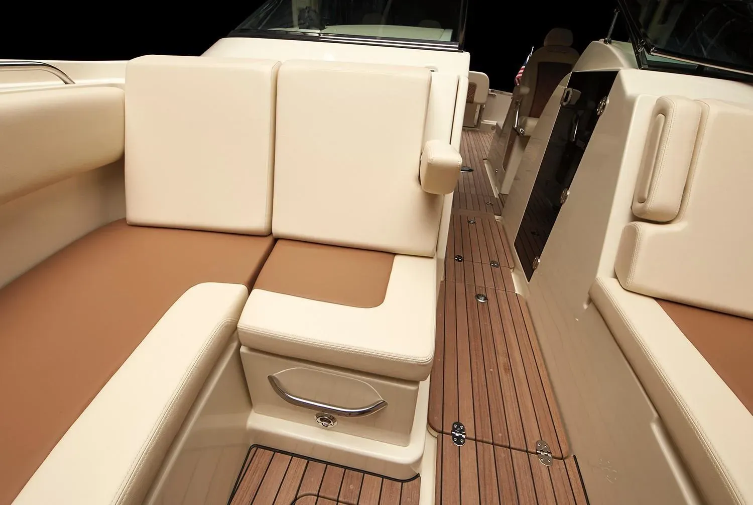 2025 Chris-Craft Calypso 32 Image Thumbnail #10