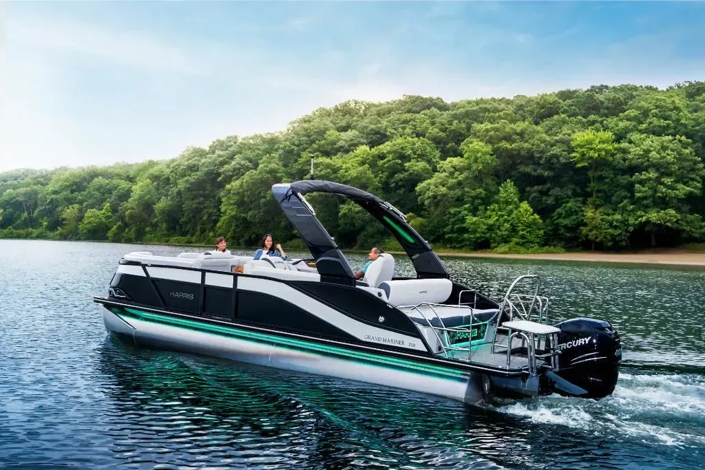 2025 Harris Grand Mariner 250 Image Thumbnail #3