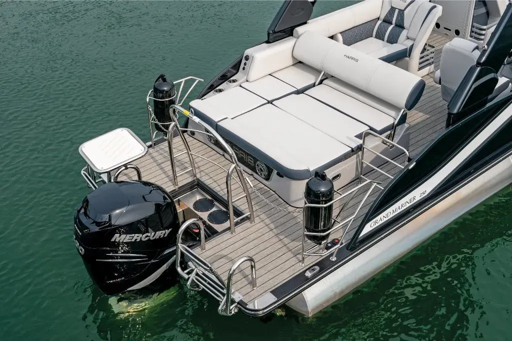 2025 Harris Grand Mariner 250 Image Thumbnail #17